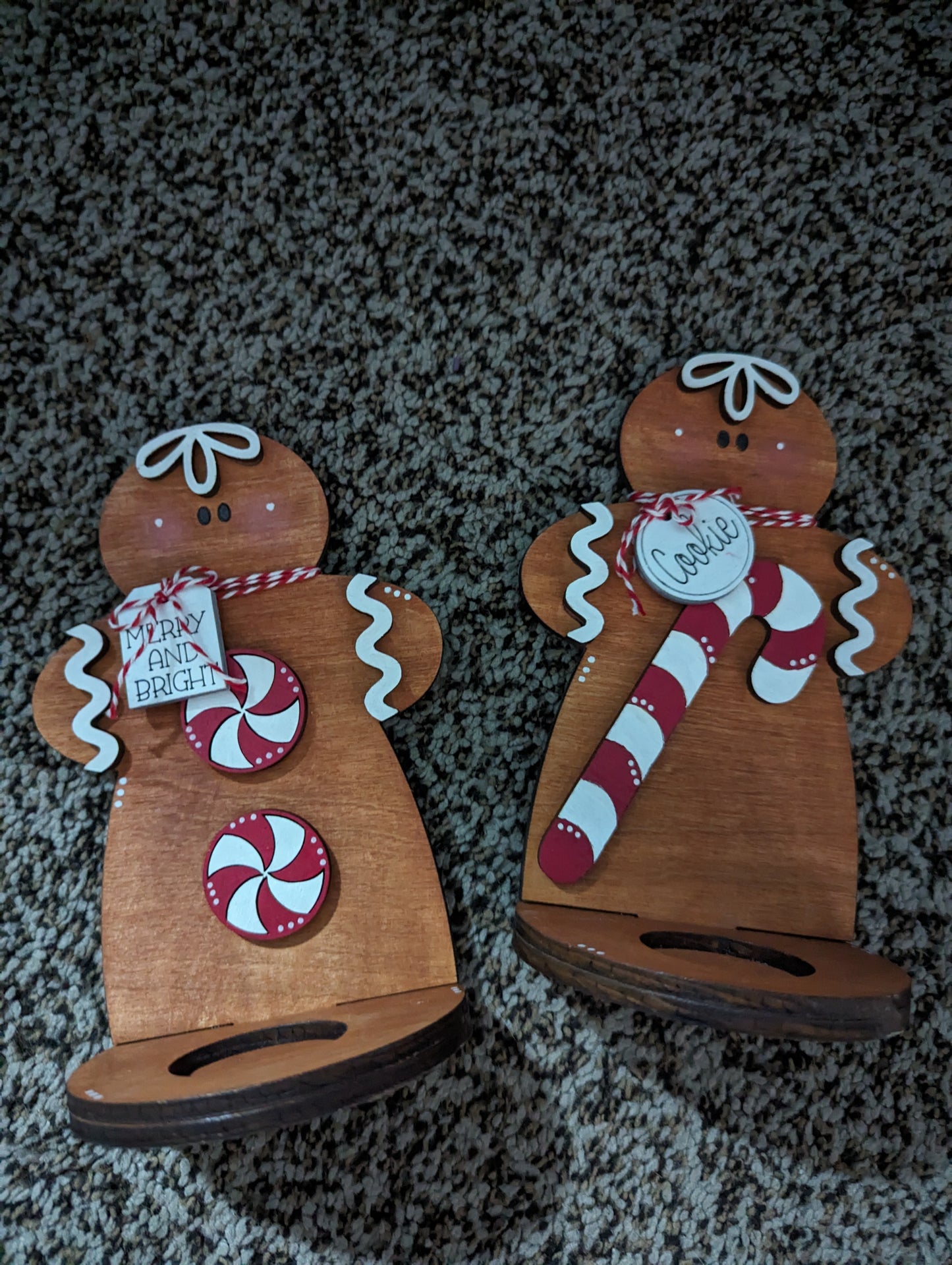 Standing gingerbread people